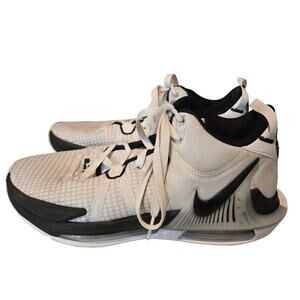 Men's Nike LeBron Witness 7 Basketball Shoes Size 8.5